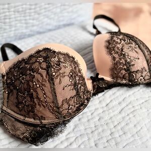 VICTORIA’S SECRET - Dream Angel Push Up Bra